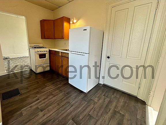 4th image of 401 1st St SE #200-2