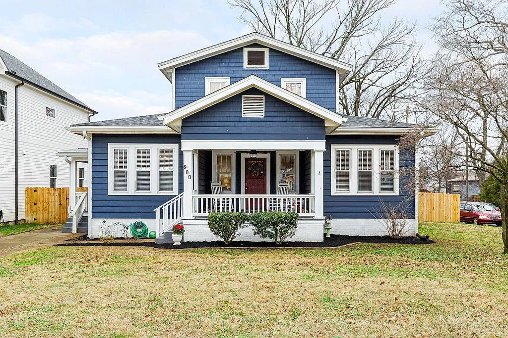 4 bed, 2005 sqft, $3,600 — Photo 1