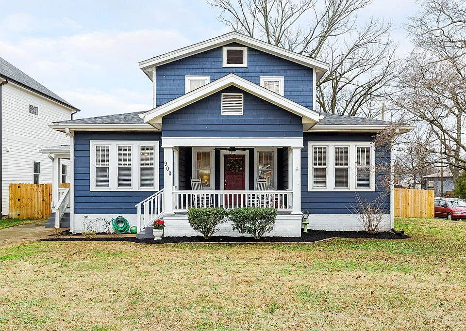 900 Spain Ave