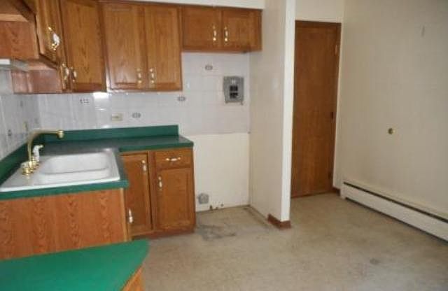 1st image of 1533 Harlem Ave APT 2E