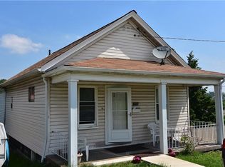 256 E James St, Homestead, PA