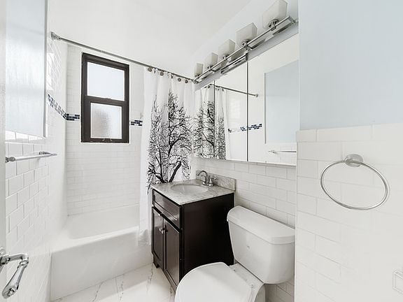 4th image of 225 E 36th St APT 8E