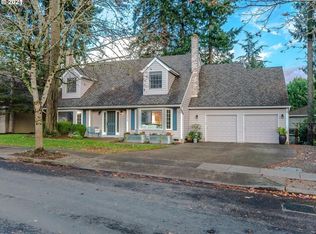 13733 SW Hiteon Dr, Beaverton, OR 97008