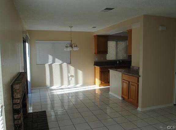 4th image of 3221 Vineland Ave APT 80