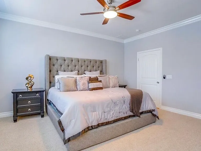 22057 Barrington Way — Photo 25