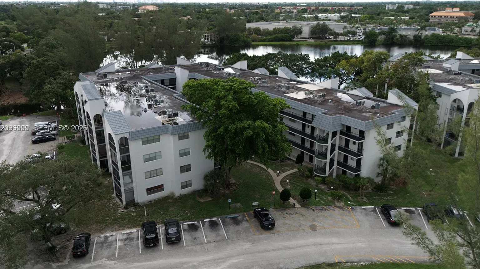 3360 Spanish Moss Ter — Photo 4