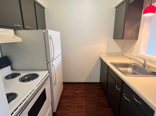 911 Old Marion Rd NE #111, Cedar Rapids, IA 52402