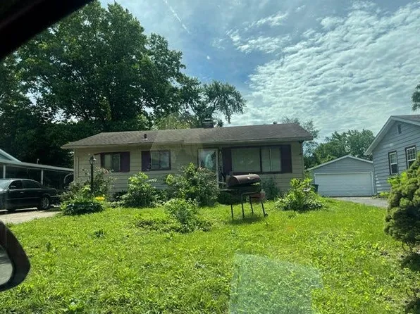 743 Saint Nicholas Dr, Cahokia, IL 62206