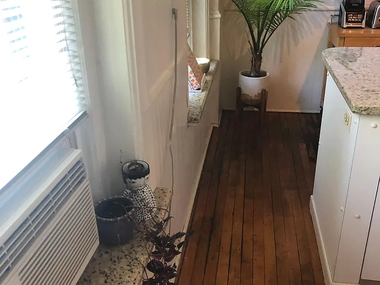 1117 W Dickens Ave #2 — Photo 35