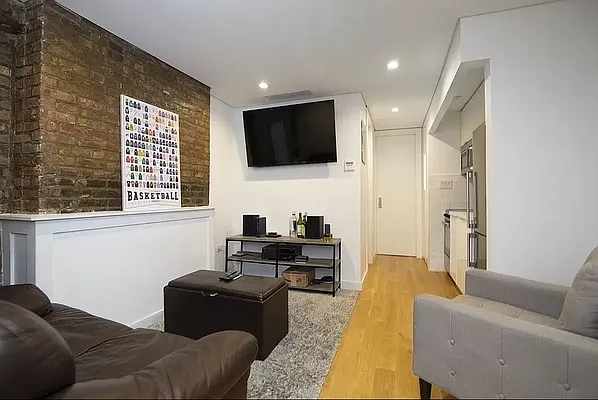 Rented by REAL New York | media 14