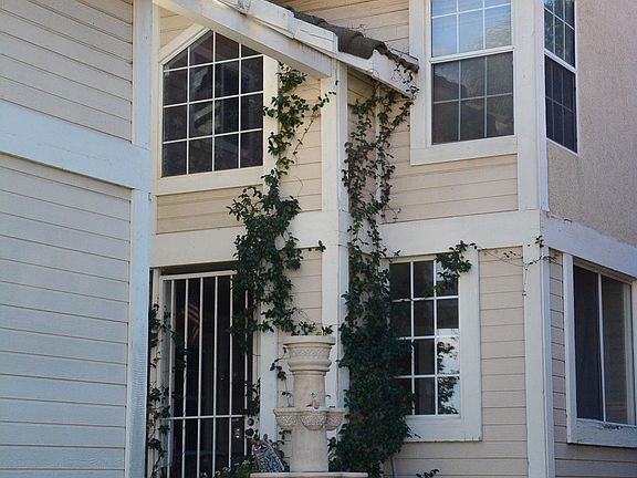 2nd image of 2900 Camellia Ct