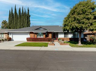 909 Rugby Ln, Modesto, CA 95356