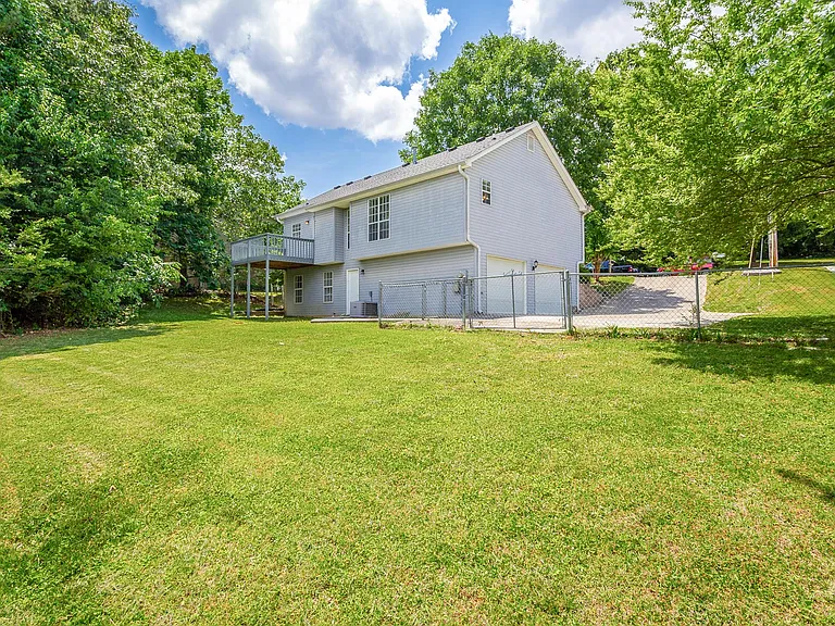 6130 Blue Ash Dr — Photo 48