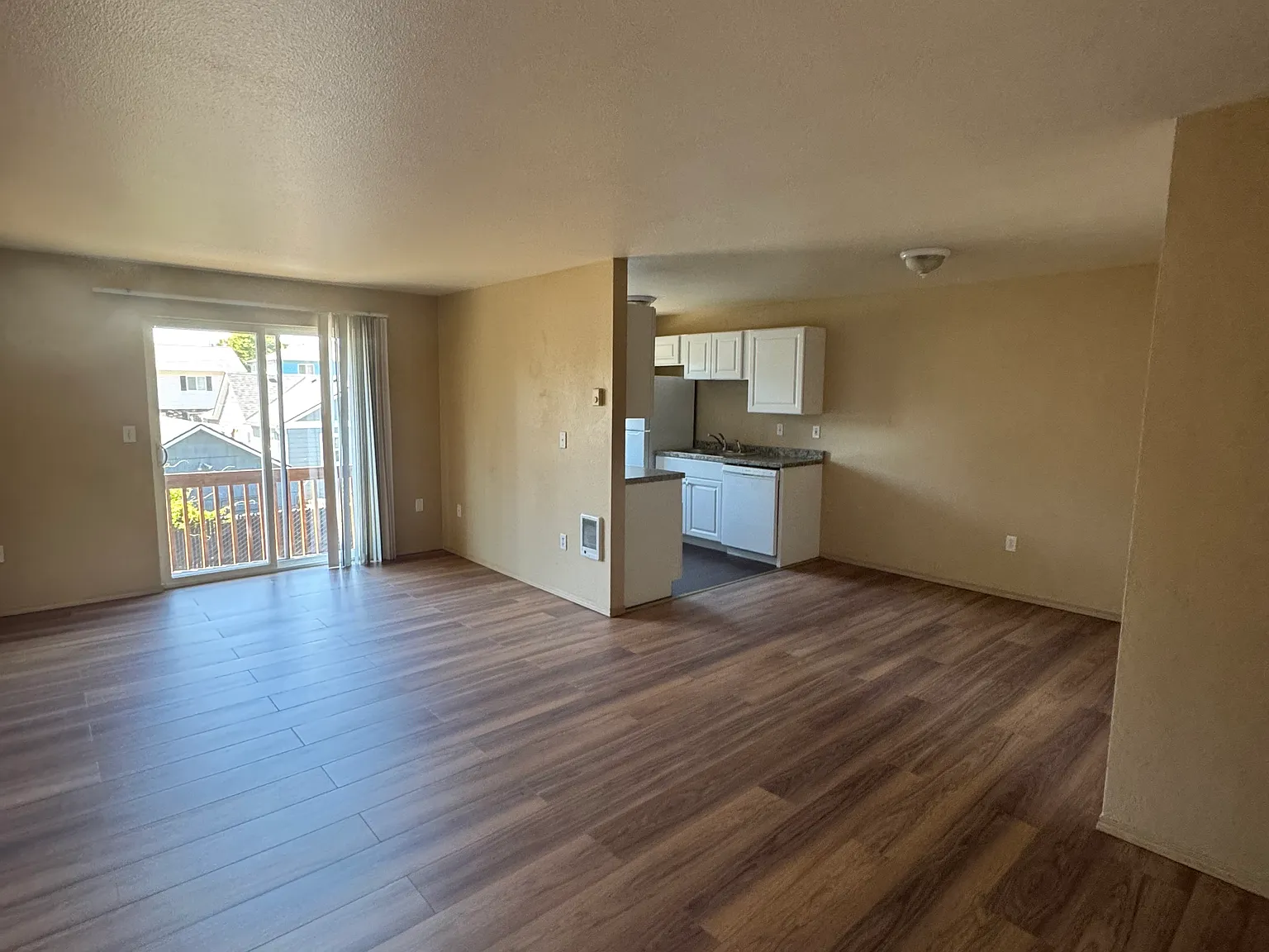 1330 W Ida St — Photo 2