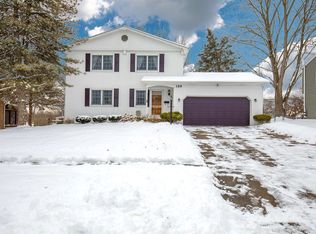 359 Oak Hill Dr, Westerville, OH 43081