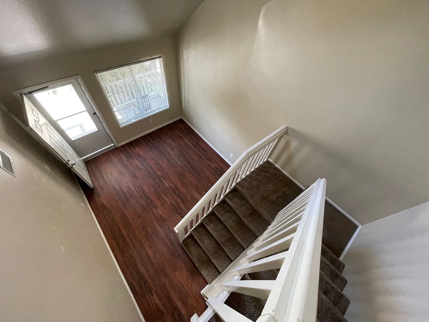 3 Bedroom, 2 Bathroom, Village Creek Townhome With 1 Car Attached Garage — Photo 2
