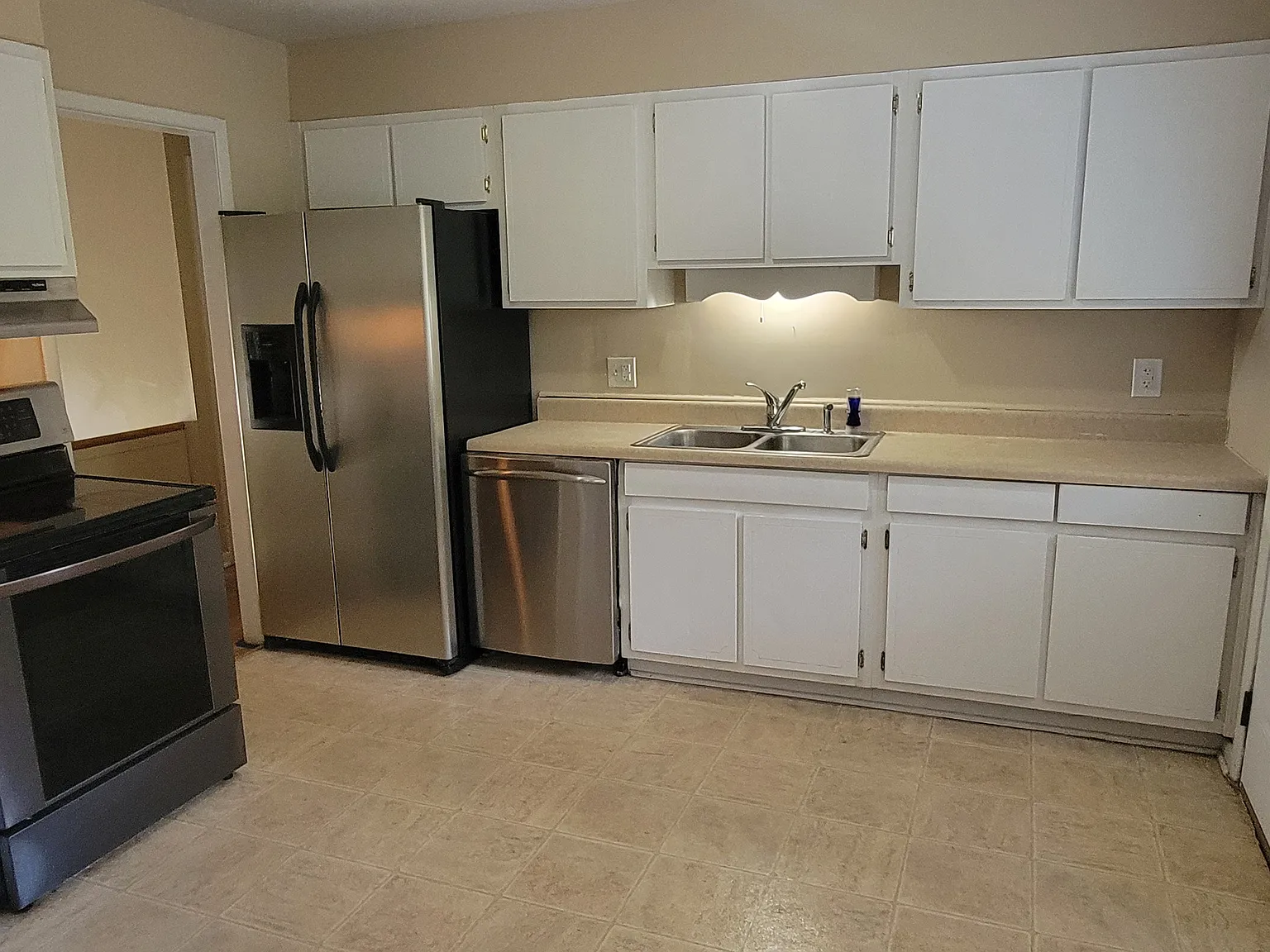 4 bed, 1714 sqft, $1,600 — Photo 3