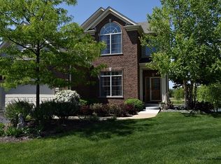 3983 Honeymoon Rdg, Lake In The Hills, IL 60156