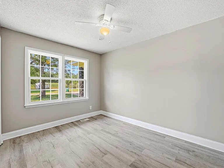 6112 Nazarene Rd — Photo 15