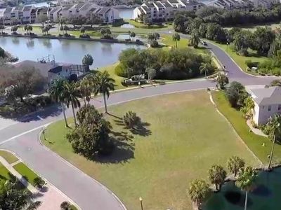 5940 Pelican Bay Plz S APT 802, Gulfport, FL, 33707