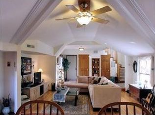 6N709 Wabash Ave, St Charles, IL 60174