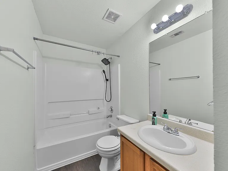 210 Hallie Pass — Photo 11