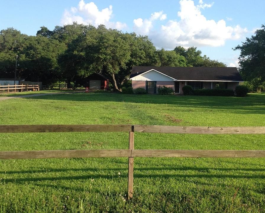 441 W Phillips Rd, Angleton, TX 77515 Zillow