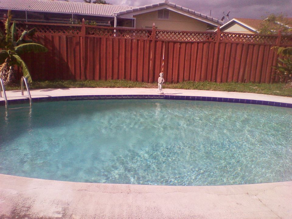 1st image of 1315 Stoneway Ln