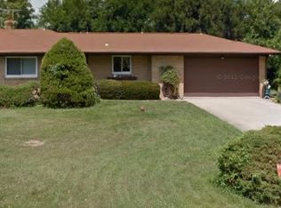 26610 Harding Rd, Morton, IL 61550