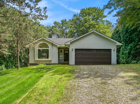 2831 Stanwood Pl, Brighton, MI 48114