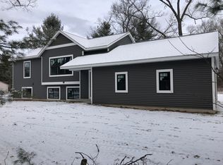 6372 Hall Rd, Muskegon, MI 49442
