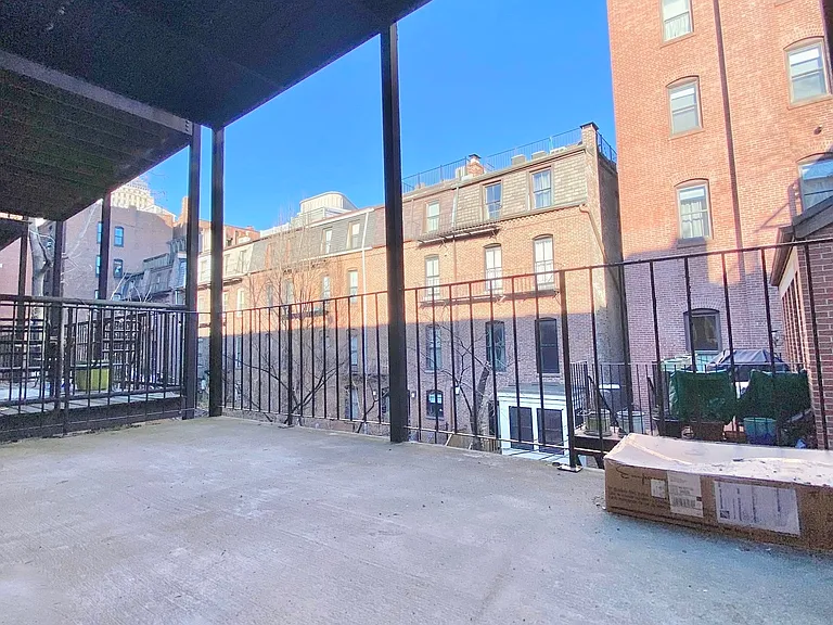 57 Clarendon St #6 — Photo 1