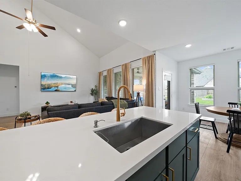 21307 Fresno Brook Cir — Photo 11