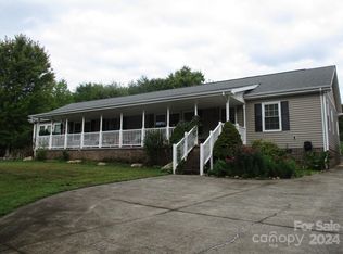 184 Victoria Dr, Marion, NC 28752