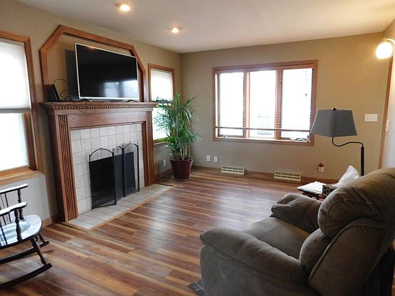 5th image of 705 9th Ave S #N