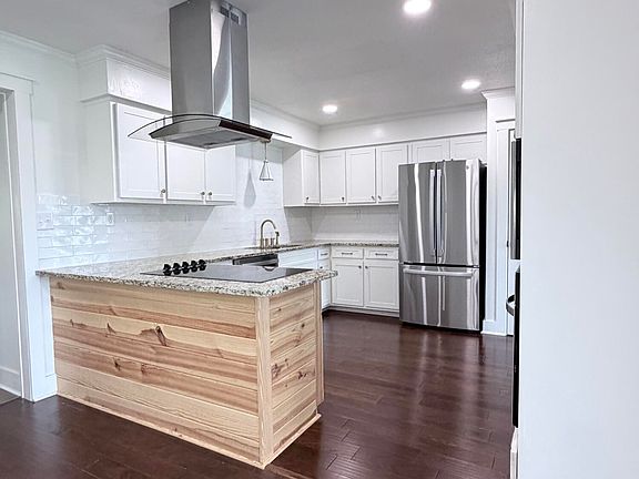 5th image of 103 Windsor Rd