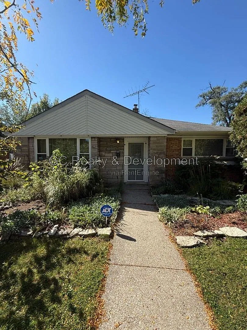 2 bed, 1.0 bath, 1250 sqft, $2,150 — Photo 1
