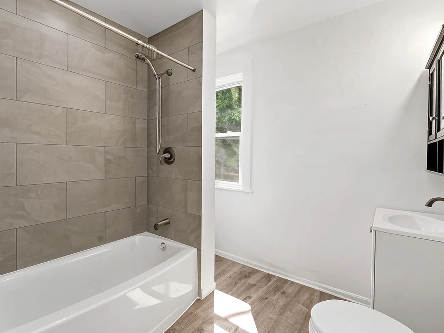 401 Arch St Apartments LLC — Photo 3