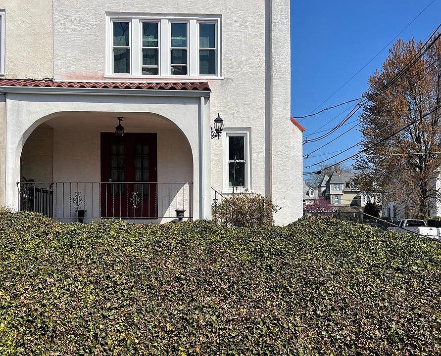 2nd image of 29 Merwit Ct