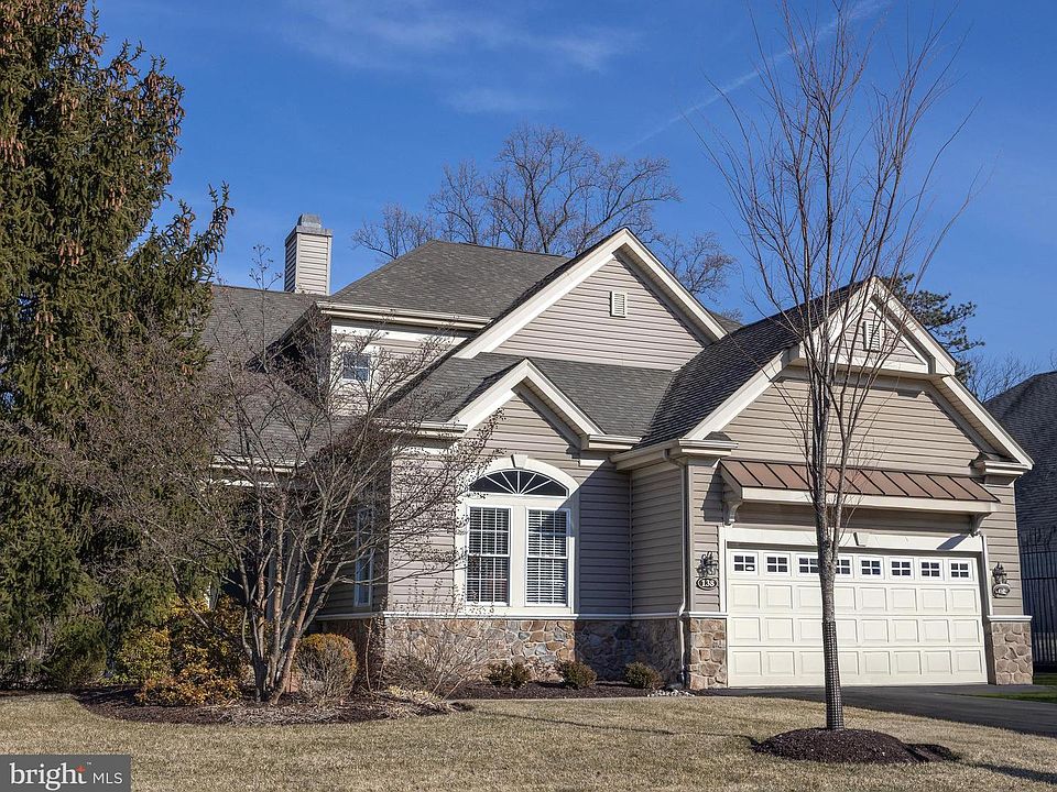 1st image of 138 Silver Tail Ln
