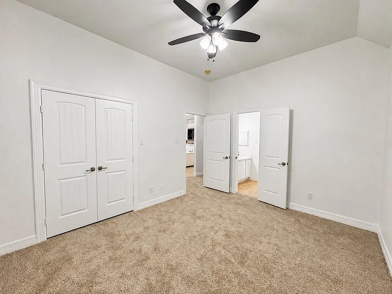 3301 Elm Creek Dr — Photo 31