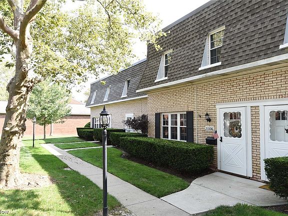 2nd image of 21006 Reserve Ct #E126