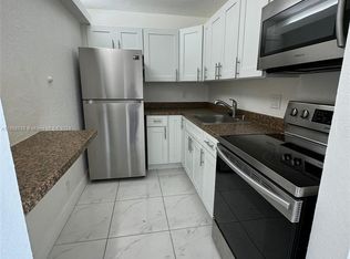 8511 NW 8th St, Miami, FL 33126