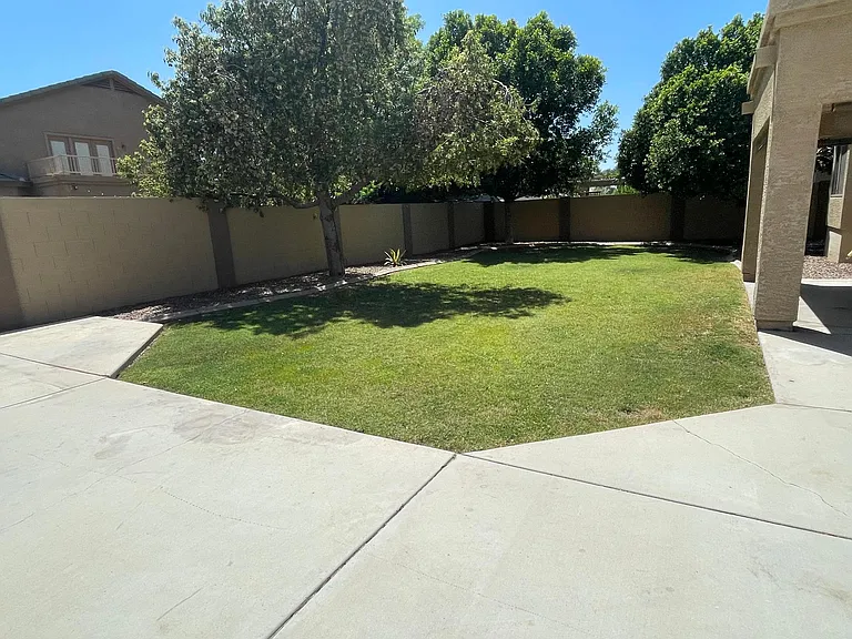 3275 E Ford Ave — Photo 12