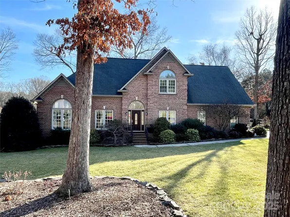 6020 Havencrest Ct NW, Concord, NC 28027