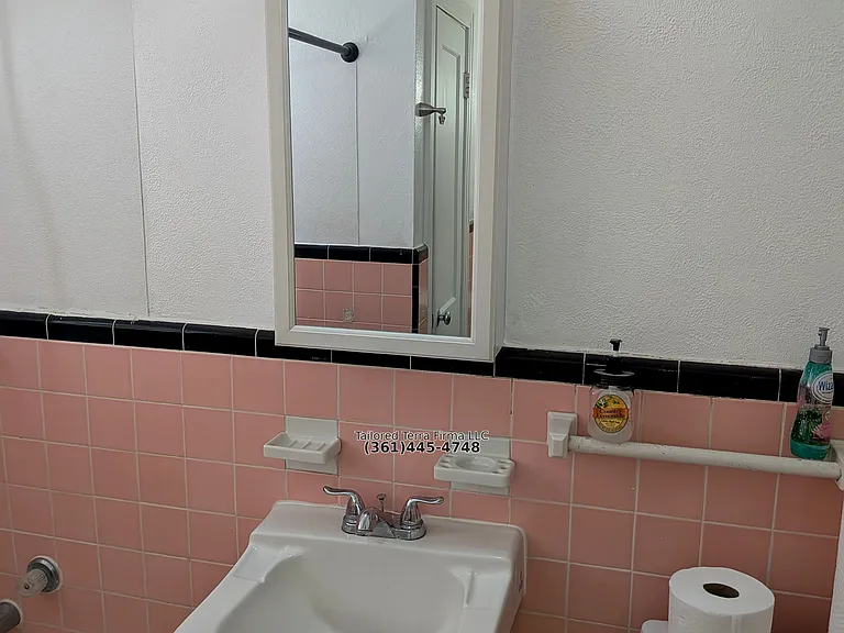 2702 Swantner St #5 — Photo 14