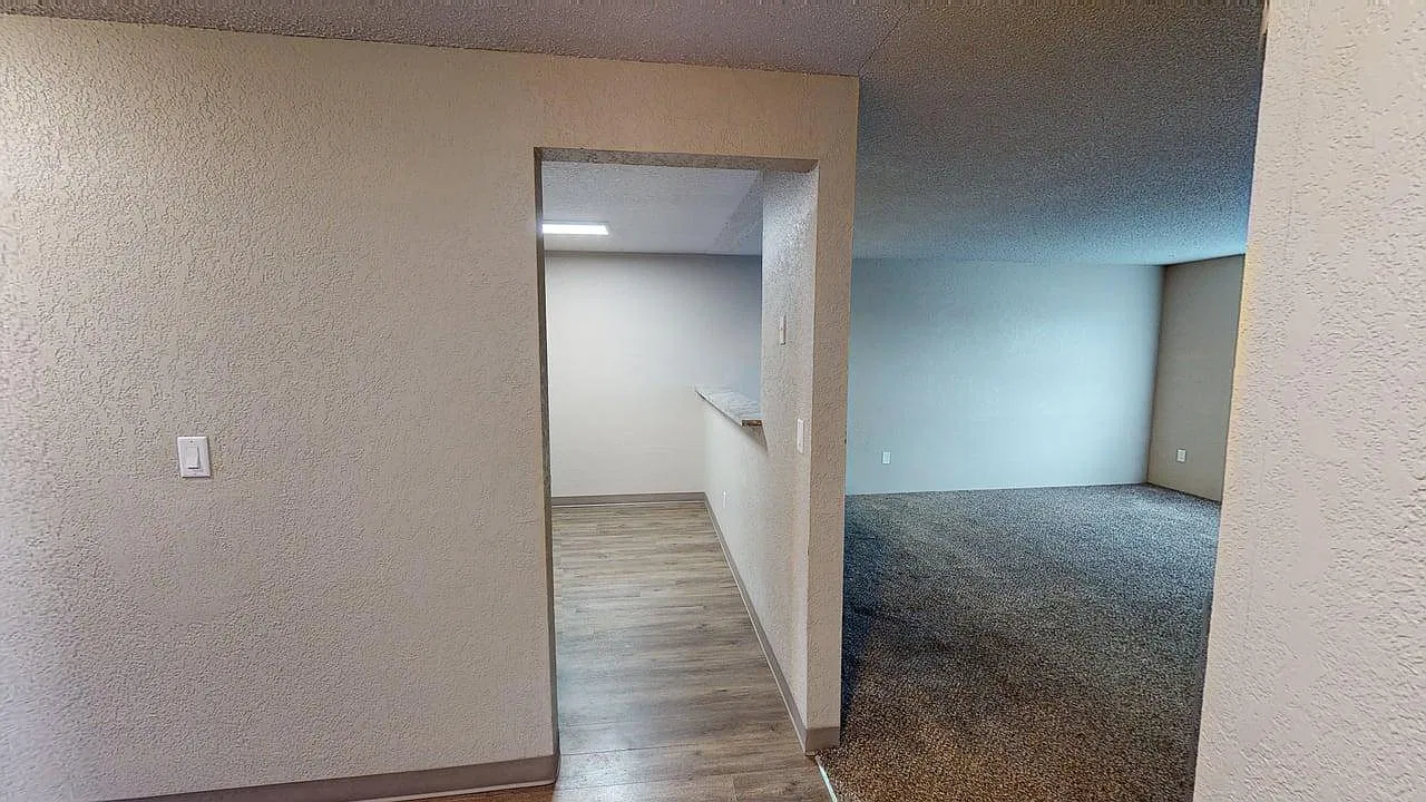 2 bed, $1,150 — Photo 3