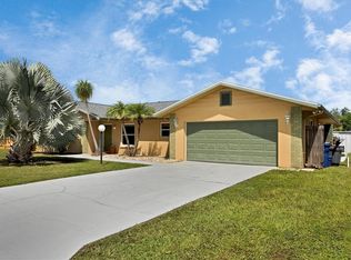 5820 2nd Avenue Dr NW, Bradenton, FL 34209