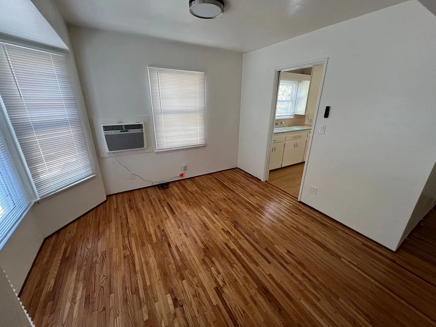 Now available! Charming 3-Bedroom Redlands Home with Included Gardener Service — Photo 4
