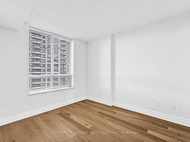 55 Harrison Garden Blvd #905 — Photo 12